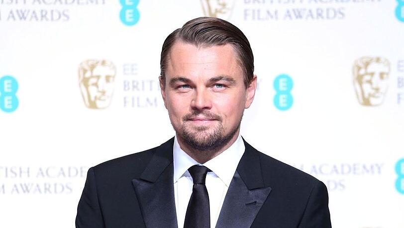 Leonardo DiCaprio ist derzeit mit dem Model Kelly Rohrbach zusammen. Leonardo DiCaprio ist derzeit mit dem Model Kelly Rohrbach zusammen.