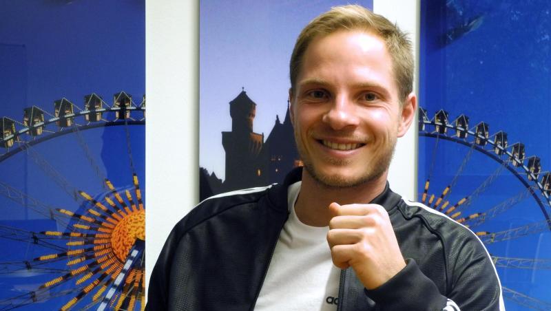 Profisurfer Sebastian Steudtner. Foto: picture alliance / dpa/Archivbild Profisurfer Sebastian Steudtner. Foto: picture alliance / dpa/Archivbild