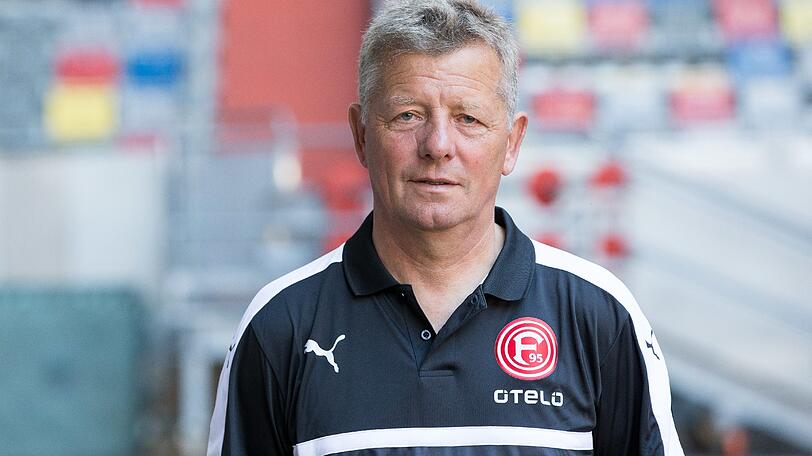 Um ihn geht es: Bayern-Co-Trainer Peter Hermann, hier noch im Shirt der Fortuna.