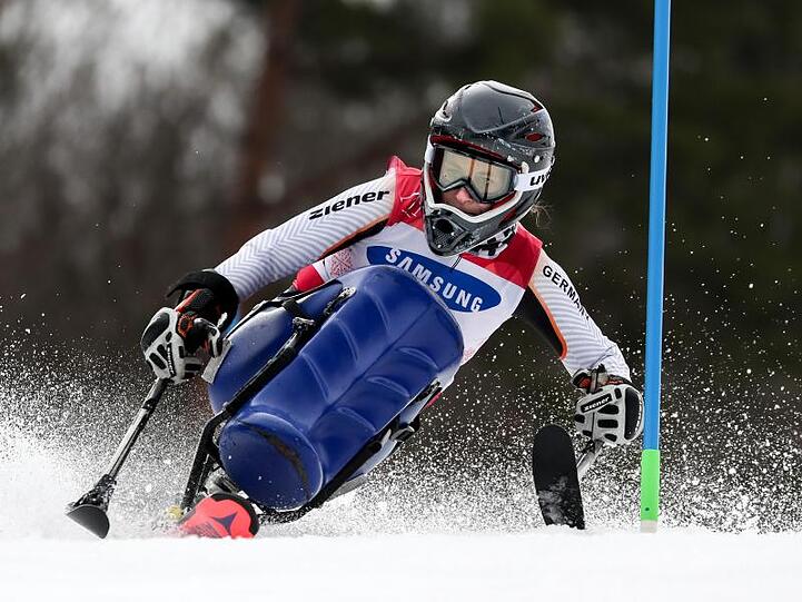 Anna Schaffelhuber auf der Piste. Der deutsche Para-Wintersport verliert sein größtes Aushängeschild. Foto: Jan Woitas/zb/dpa/Archivbild