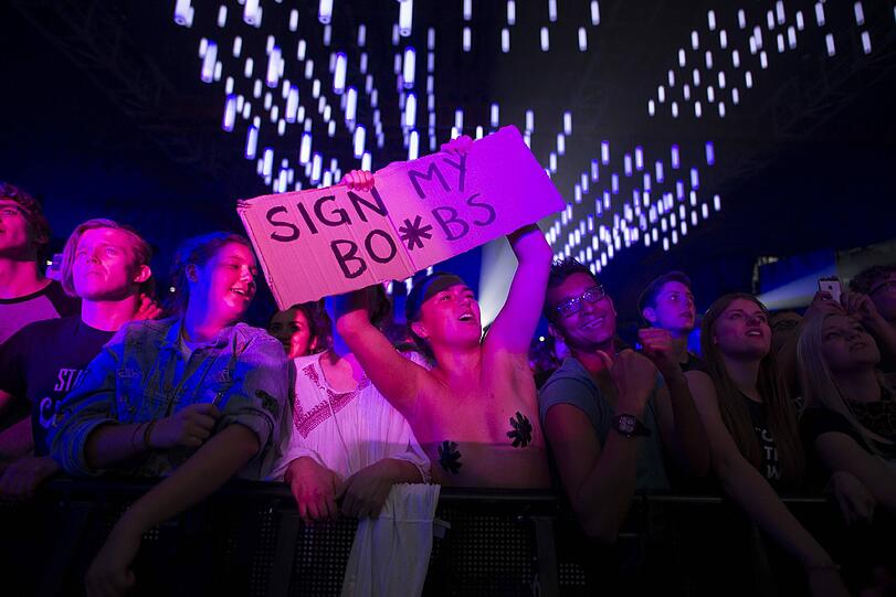 Mitreißende Shwo, ekstatische Fans - Bilder vom Red-Hot-Chili-Peppers-Konzert in der Olympiahalle