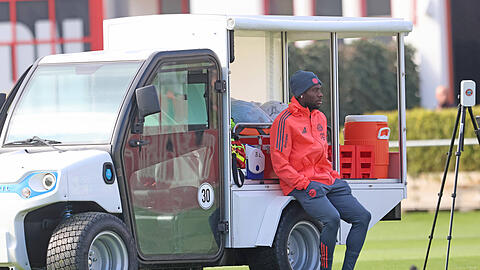 Steht schon wieder auf dem Trainingsplatz: Alphonso Davies. Steht schon wieder auf dem Trainingsplatz: Alphonso Davies.