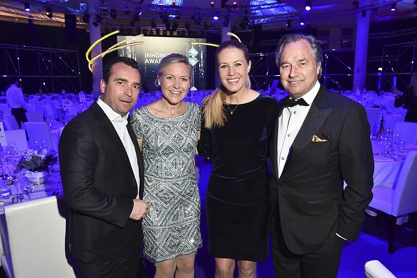 Falk Raudies mit Freundin Andrea Mühlbauer sowie Hendrik TeNeues mit Jenny Klaschka
