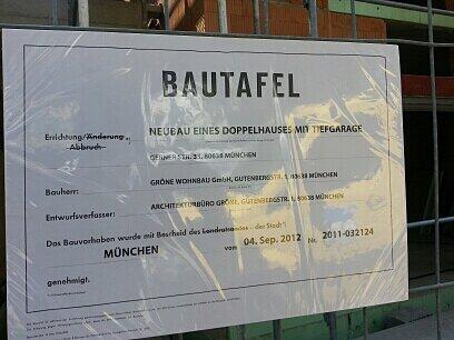 Die kuriose Baustelle Ecke Gerner Straße/Klugstraße. Foto: Strasser