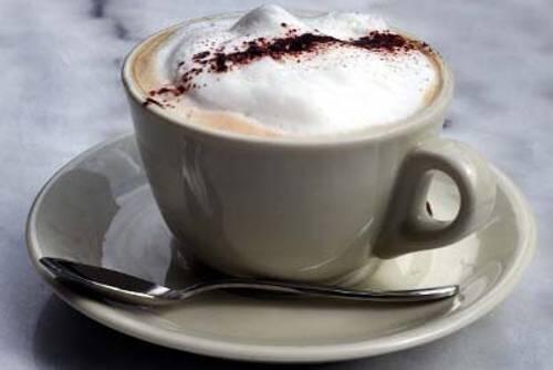Hier stecken 59 Gramm Kohlendioxid drin: eine Tasse Cappucchino.