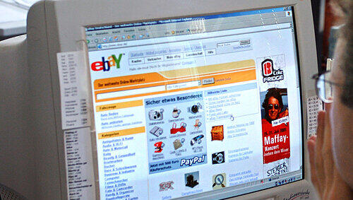 Der Mann verkaufte über Ebay hochwertige Kleidung, die er gar nicht besaß. Der Mann verkaufte über Ebay hochwertige Kleidung, die er gar nicht besaß.