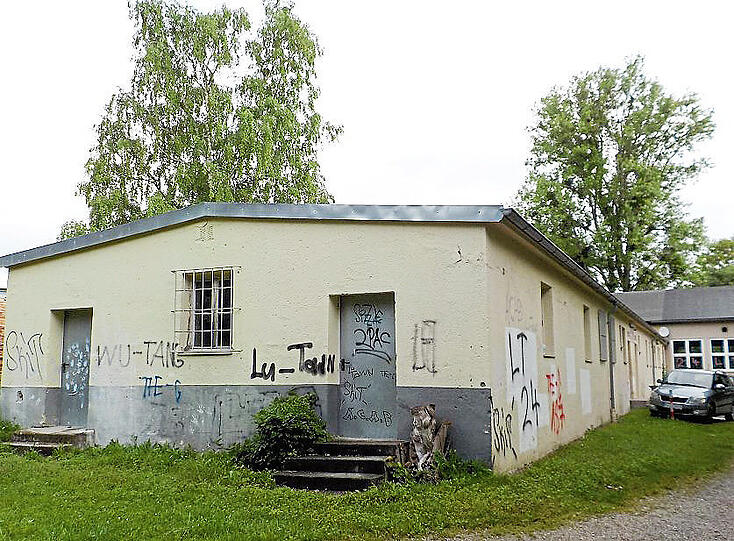 Vom einstigen KZ-Außenlager steht nur noch dieses eine Gebäude.