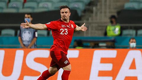 Der frühere Bayern-Profi Xherdan Shaqiri erhöhte für die Schweiz auf 2:0.