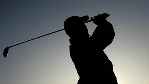 Der Schatten seiner Golf-Vergangenheit: ein Schuldirektor prozessiert. Der Schatten seiner Golf-Vergangenheit: ein Schuldirektor prozessiert.
