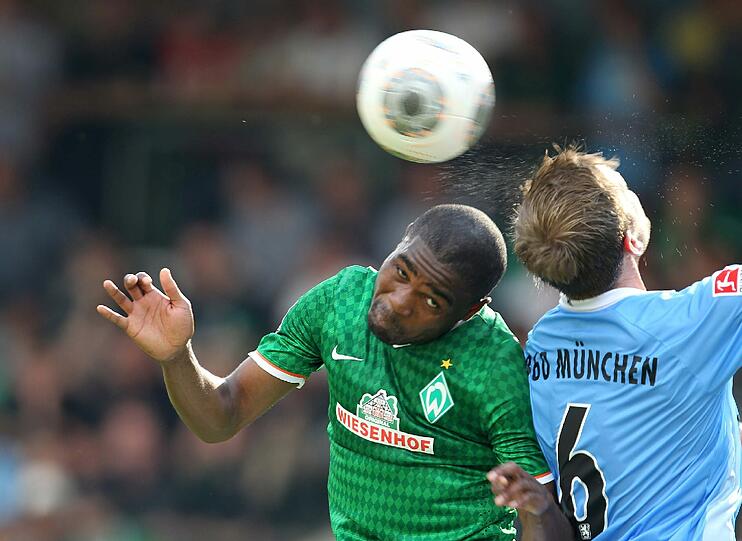 Die besten Bilder vom Spiel - auf und neben dem Platz.