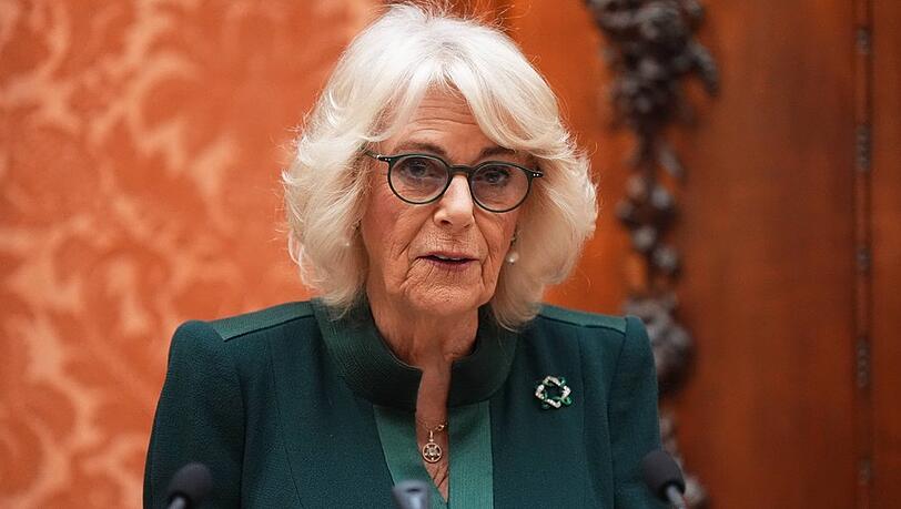 Königin Camilla ist immer noch nicht ganz fit.