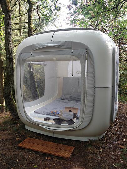 Das Sleeperoo steht mitten im Wald