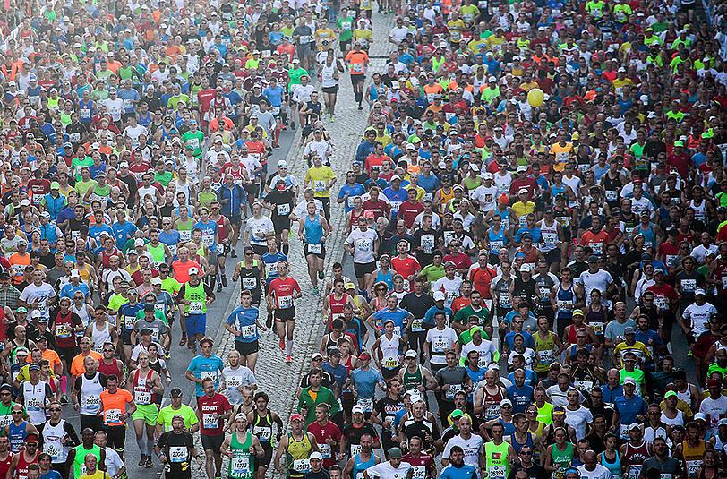 In Berlin sind die Marathonläufer unterwegs.