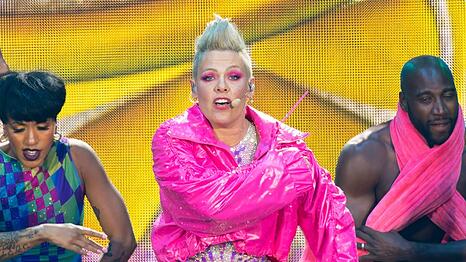 Statt Silvesterparty gab es f&uuml;r Pink das Krankenhaus.