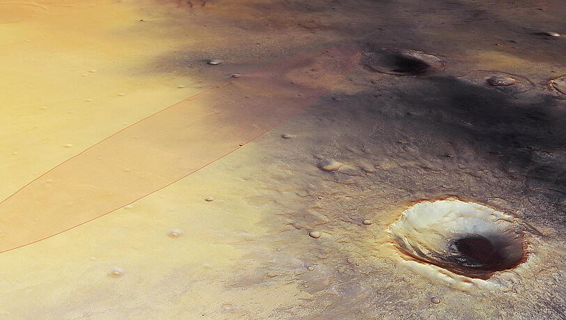 Die Sonde schlug mit hoher Geschwindigkeit auf dem Mars auf. Die Sonde schlug mit hoher Geschwindigkeit auf dem Mars auf.