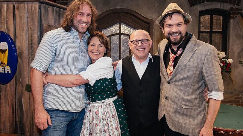 Die Künstler Roland Hefter, Brigitte Walbrun, Moderator Jürgen Kirner und Anton Leiss-Huber.