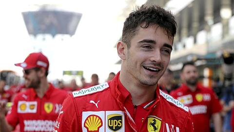 Charles Leclerc bleibt bis 2024 bei Ferrari.