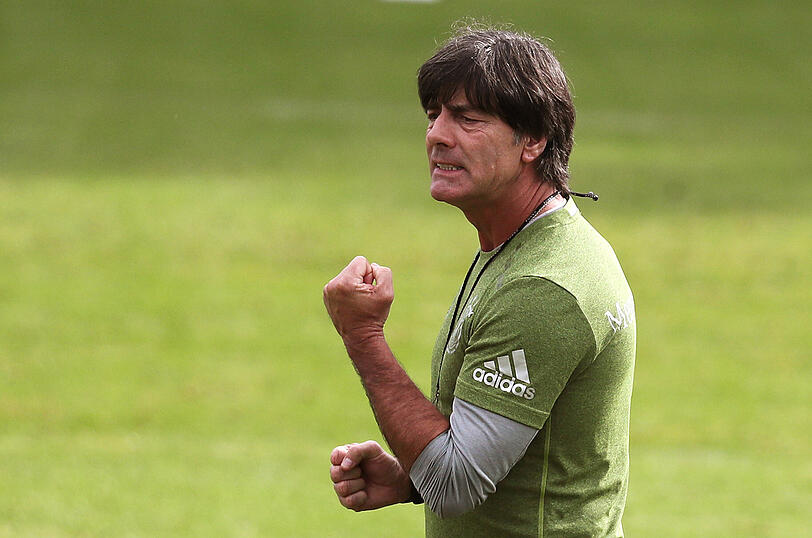 Mit welcher Aufstellung schickt Joachim Löw das DFB-Team gegen Polen aufs Feld?