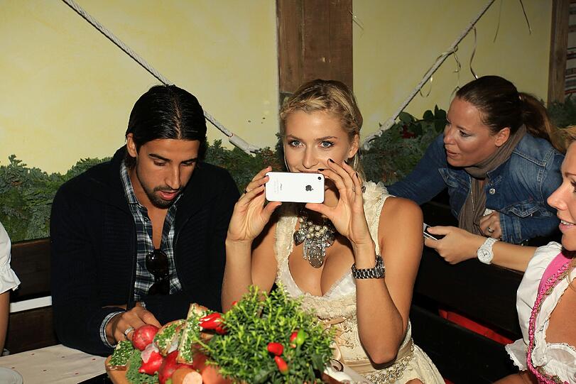 Klick! Topmodel Lena Gercke schießt zurück...