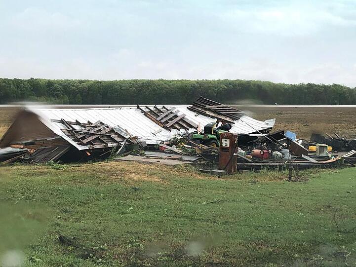 Ein gewaltiger Tornado hat im US-Bundesstaat Mississippi mindestens sechs Menschen getötet.