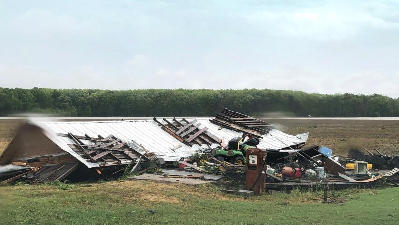 Ein gewaltiger Tornado hat im US-Bundesstaat Mississippi mindestens sechs Menschen getötet. Ein gewaltiger Tornado hat im US-Bundesstaat Mississippi mindestens sechs Menschen getötet.