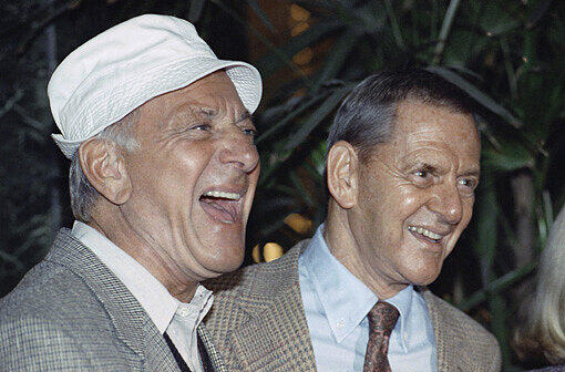 Jack Klugman mit Tony Randall bei einer Pressekonferenz 1991.