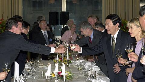 Unter Ex-Ministerpr&auml;sident Zhu Rongji l&auml;utete China seinen wirtschaftlichen Aufstieg ein. (Archivbild)