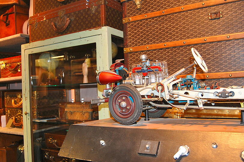 Die schönsten Münchner Second-Hand-Geschäfte: Hier: Sams & Son, Frauenhoferstraße 23, www.alte-koffer.de