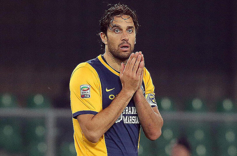 Luca Toni spielt derzeit bei Hellas Verona.