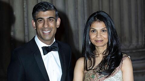 Der neue britische Premierminister Rishi Sunak und seine Frau Akshata Murthy ziehen Ende der Woche in 10 Downing Street ein.