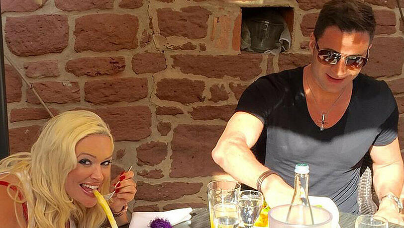 Bei Daniela Katzenberger und Lucas Cordalis herrscht "Spargelzeit" Bei Daniela Katzenberger und Lucas Cordalis herrscht "Spargelzeit"