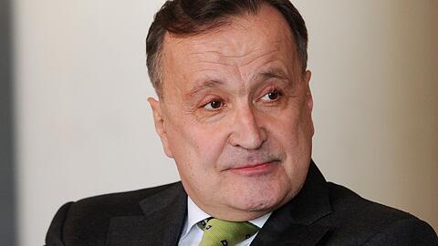 Der Ex-Intendant der Bayerischen Staatsoper, Nikolaus Bachler, bei einer Pressekonferenz.