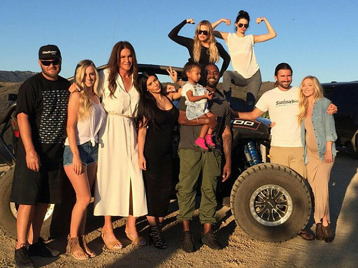 Caitlyn Jenner postete ein Familienfoto mit Kim Kardashian und Co.
