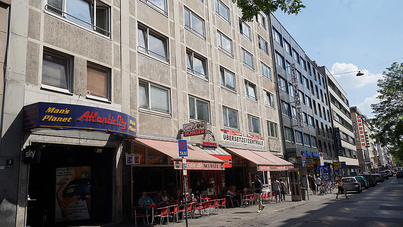 An dieser Stelle soll ein neues, großes Hotel entstehen. Die Bestandsgebäude werden dann abgerissen. An dieser Stelle soll ein neues, großes Hotel entstehen. Die Bestandsgebäude werden dann abgerissen.