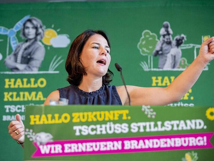 Grünen-Parteichefin Annalena Baerbock wird in Brandenburg zu einem Bürgergespräch erwartet.