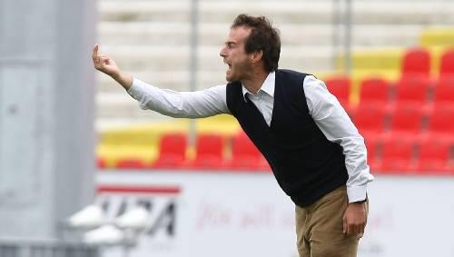 Mehmet Scholl weist den Bayern-Amateuren den Weg Mehmet Scholl weist den Bayern-Amateuren den Weg