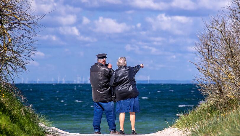 Gute Aussichten für Rentnerinnen und Rentner - doch reicht das Geld? (Archivbild)