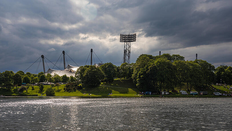 Schwere Wolken über dem Olympiastadion: Werden hier nochmal Sommerspiele stattfinden?