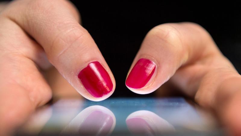 Einige Bundesländer haben den Lehrkräften untersagt, dienstliche Nachrichten über WhatsApp auszutauschen. Einige Bundesländer haben den Lehrkräften untersagt, dienstliche Nachrichten über WhatsApp auszutauschen.