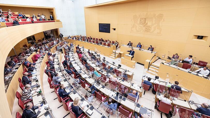 Markus Söder (CSU), Ministerpräsident von Bayern, bei einer Regierungserklärung.
