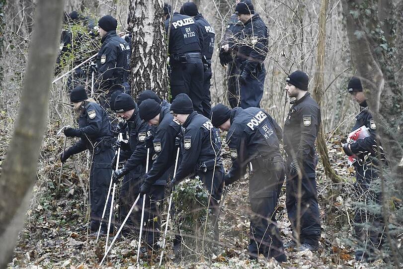 Die Polizei sucht fieberhaft nach dem Täter.
