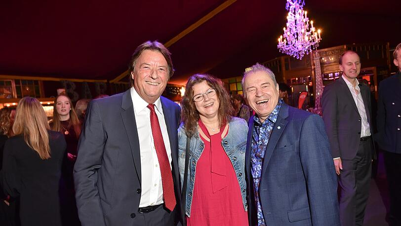 Georg Dingler, Günther Sigl (Spider Murphy Gang) und Frau Doris. Georg Dingler, Günther Sigl (Spider Murphy Gang) und Frau Doris.