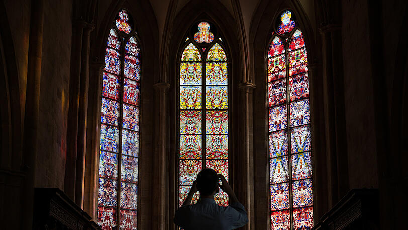 Richters letztes Werk: Die Chorfenster der Abteikirche Tholey. Richters letztes Werk: Die Chorfenster der Abteikirche Tholey.