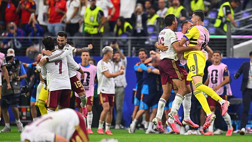 Spanien bejubelt den Finaleinzug