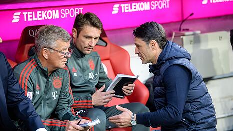 Der Tod seines ehemaligen Co-Trainers traf auch Niko Kovac (r.). (Archivbild)