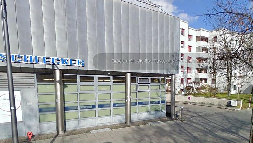 In die Räume der ehemaligen Schlecker-Filiale in der Guardinistraße zieht Kultur ein. In die Räume der ehemaligen Schlecker-Filiale in der Guardinistraße zieht Kultur ein.