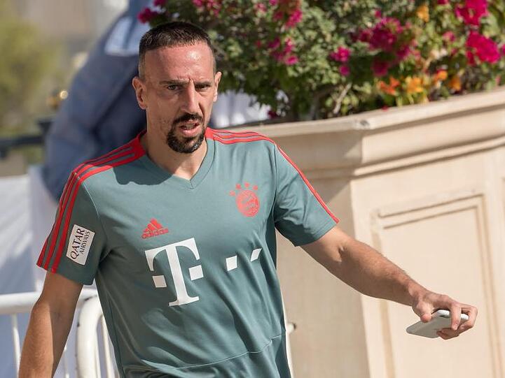 Franck Ribery im Trainingslager in Doha. Foto: Peter Kneffel/Archiv