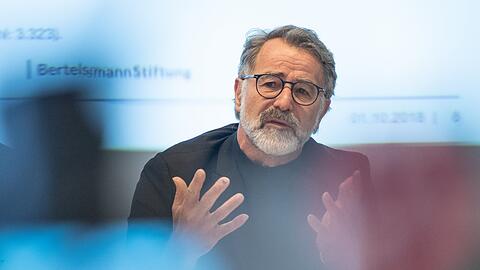 Deutschland sei eine nervöse Demokratie geworden, sagt Wolfgang Merkel zum 75. Geburtstag des Grundgesetzes.