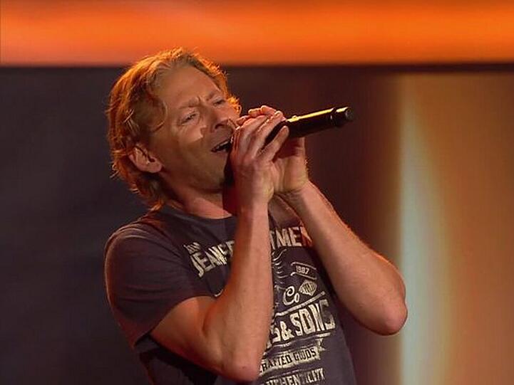 Jonny Akehurst überzeugte als Axl Rose