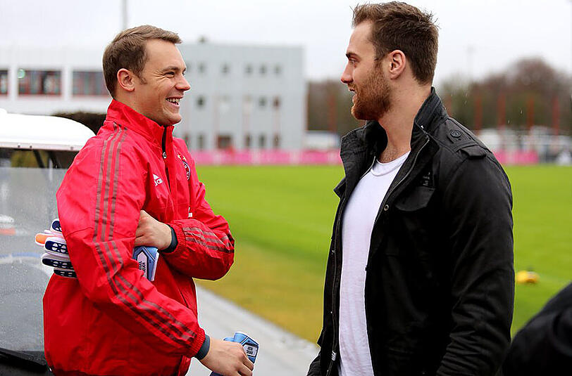 Nationaltorhüter unter sich: Manuel Neuer (links) und Andreas Wolff.